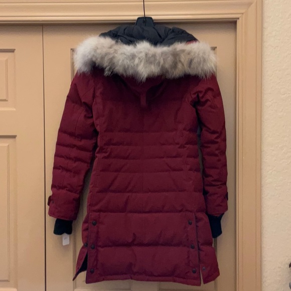 Canada Goose Women's Burgundy Puffer Coat - Picture 2 of 6